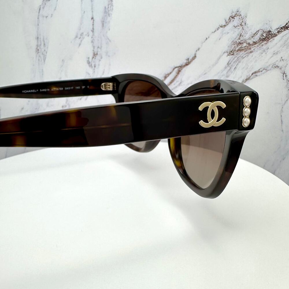 NEW CHANEL Sunglasses Polarized - Picture 13 of 16